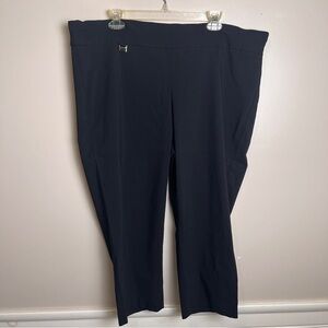 Alfani Women's Black Straight Leg Capris Size 22W NWOT